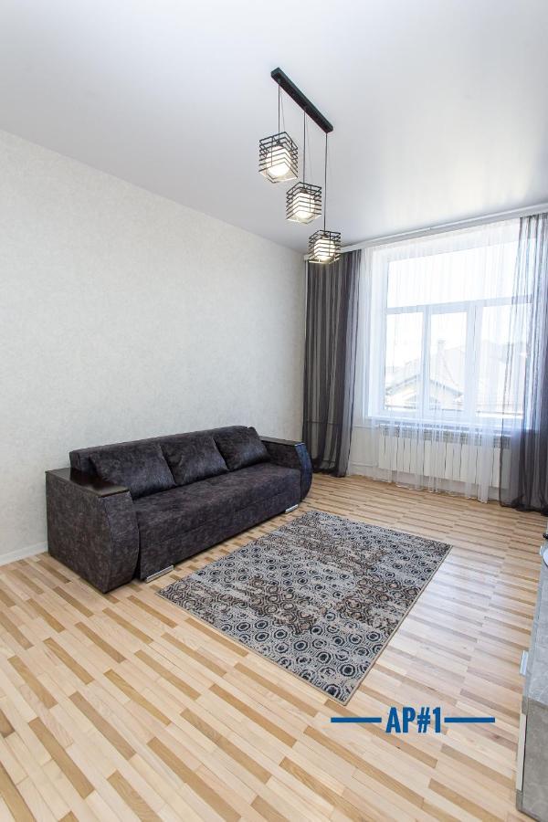 Центр Просторі Апартаменти, Поруч Площа Ternopil Ngoại thất bức ảnh